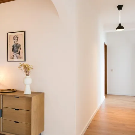 Apartamento Central Setubal Sossegado E Com Luz Exterior photo
