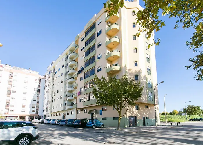Apartamento Central Setubal Sossegado E Com Luz
