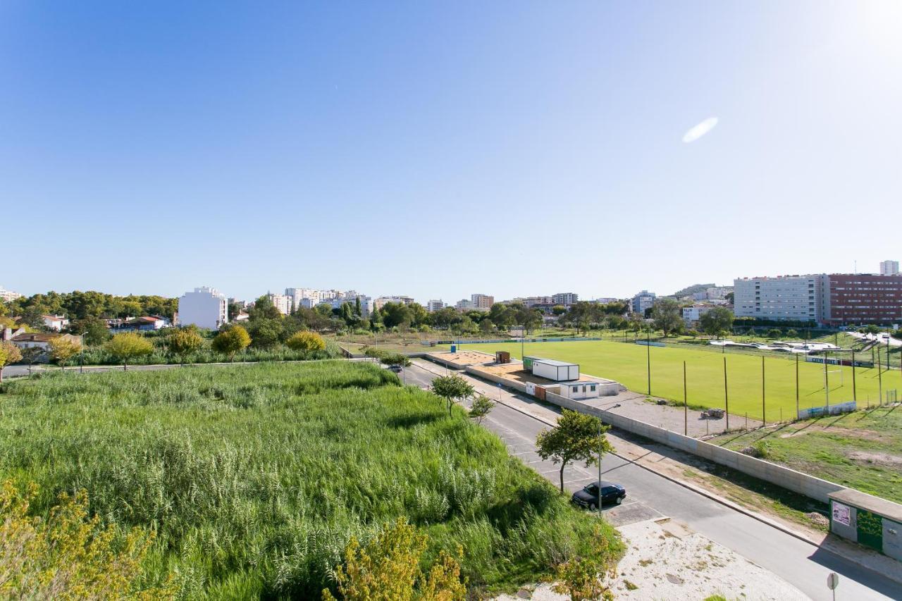 Sossegado E Com Luz Setubal