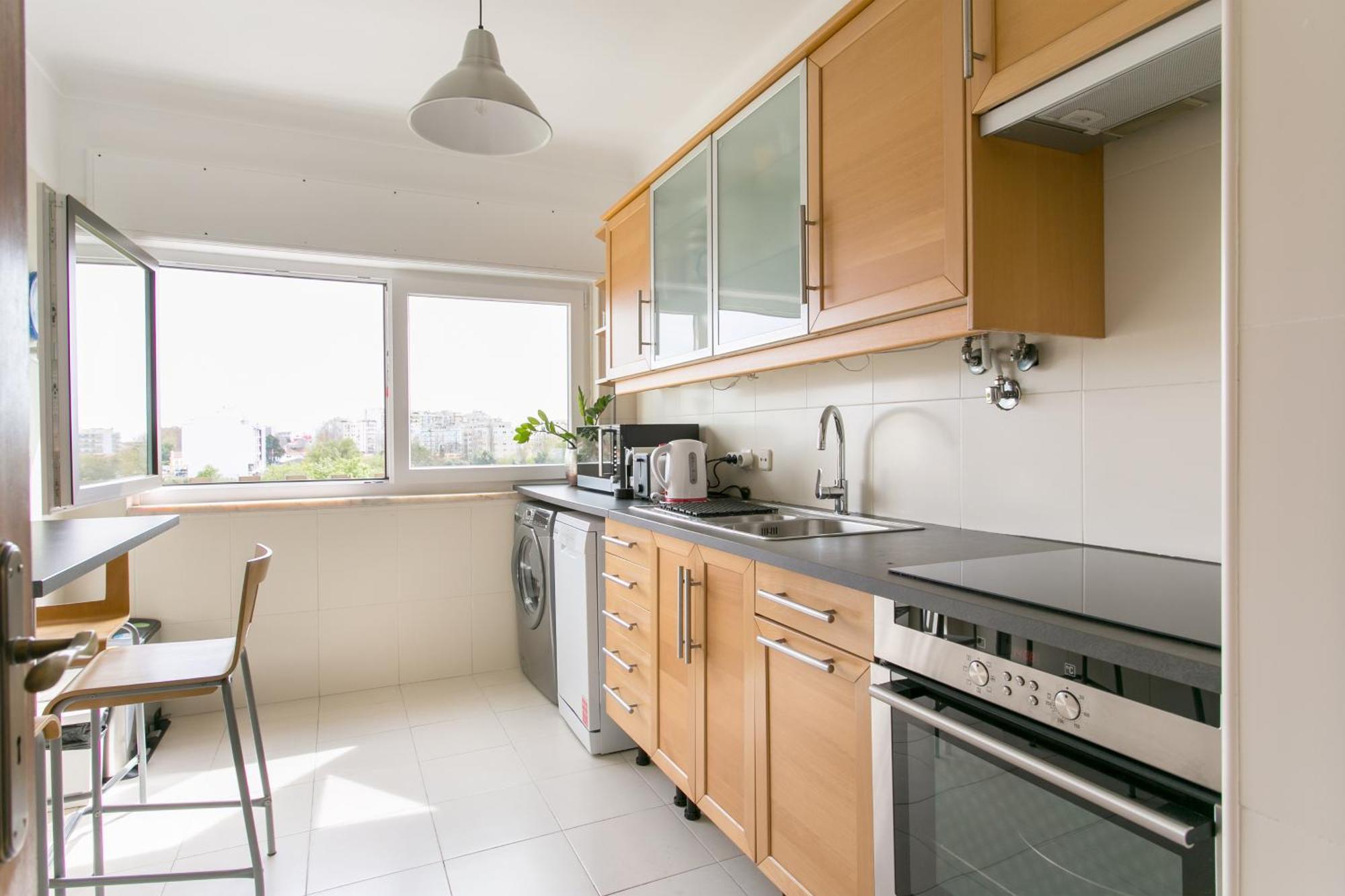 Apartment Sossegado E Com Luz Setubal